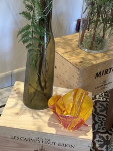 La maTabu_Kunstausstellung auf dem Winzerpark Allschwil mit Fokus auf den Tag der Kultur Allschwil 17 La maTabu WinPa Tischl